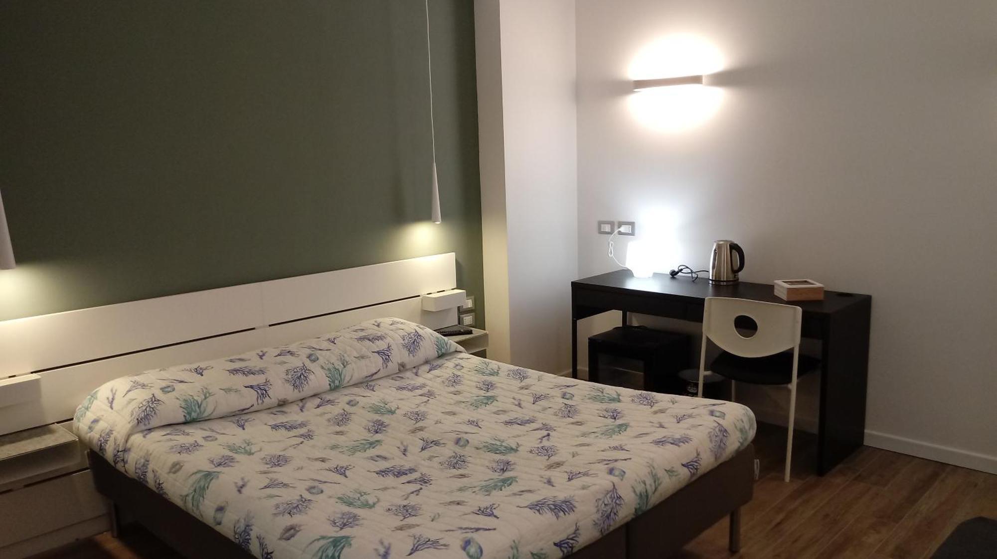 Отель Travel House Специя Экстерьер фото