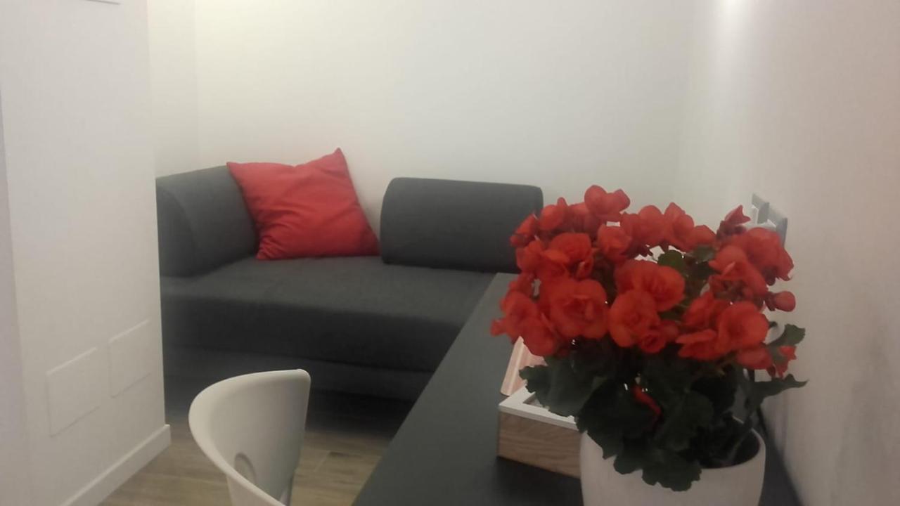 Отель Travel House Специя Экстерьер фото